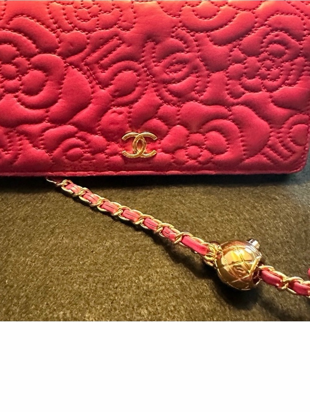 CHANEL Red Quilted Camellia wallet with Gold Chain Detail